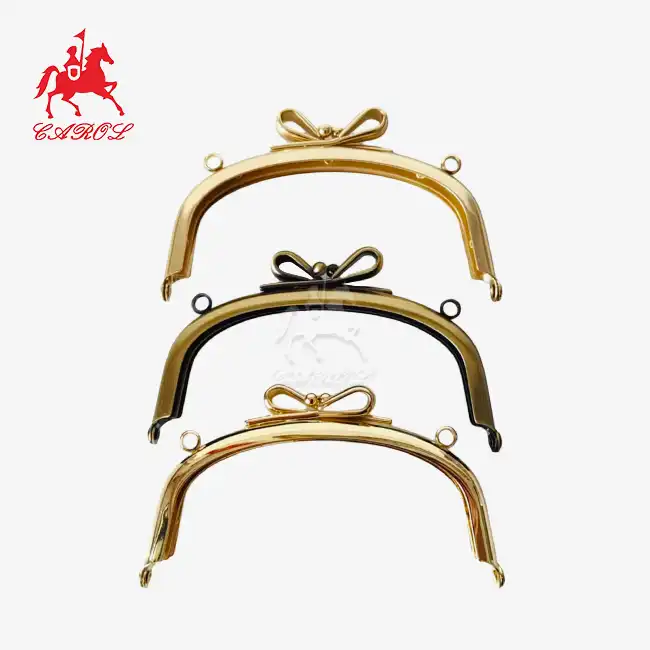Curved Metal Coin Purse Frame